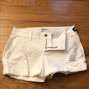 NYT Size 2 white SHORT Old Navy